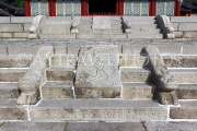 South Korea, SEOUL, Gyeonghuigung Palace, Sungjeongjeon (main hall), stone carvings, SK701JPL