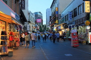 South Korea, SEOUL, Insadong area, street scene at dusk, SK296JPL
