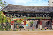 South Korea, SEOUL, Jogyesa Temple, main gateway, SK274JPL