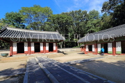 South Korea, SEOUL, Jongmyo Shrine, Jaegung area buildings, SK924JPL