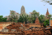 THAILAND, Ayutthaya, Wat Phra Mahathat complex ruins, THA2649JPL