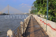 THAILAND, Bangkok, Chao Phraya River, and riverside walkway, THA3461JPL