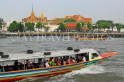 THAILAND, Bangkok, Chao Phraya River, river express boat and Grand Palace, THA3533JPL