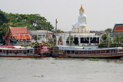 THAILAND, Bangkok, Chao Phraya River, riverside temple and Buddha statue, THA3520JPL