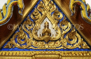 THAILAND, Bangkok, GRAND PALACE (Wat Phra Keo), encrusted gold lacqured detail on buildings, THA1803JPL