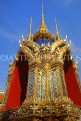 THAILAND, Bangkok, GRAND PALACE (Wat Phra Keo), gilded and mosaic encrusted detail on shrine, THA1975JPL