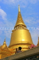 THAILAND, Bangkok, GRAND PALACE (Wat Phra Keo), golden Sri Rattana chedi, THA2405JPL