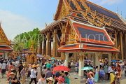 THAILAND, Bangkok, GRAND PALACE (Wat Phra Keo) complex, crowds, THA2409JPL