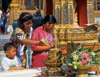 THAILAND, Bangkok, GRAND PALACE, worshippers bathing Buddha image, Songkran (New Year), THA727JPL