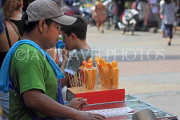 THAILAND, Bangkok, Khao San Road, Street Food, fruit seller, THA3286JPL