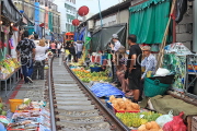 THAILAND, Bangkok, Maeklong Railway Market, THA2906JPL