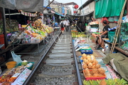 THAILAND, Bangkok, Maeklong Railway Market, THA2924JPL