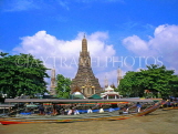 THAILAND, Bangkok, WAT ARUN (Temple of Dawn), and Chao Phraya River, THA649JPL