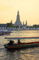 THAILAND, Bangkok, WAT ARUN (Temple of Dawn) at dusk & Chao Phraya River, THA3163JPL