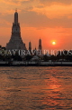 THAILAND, Bangkok, WAT ARUN (Temple of Dawn) at sunset & Chao Phraya River, THA3147JPL