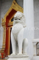 THAILAND, Bangkok, WAT BENCHAMABOPHIT (Marble Temple), guardian stone lion, THA3069JPL