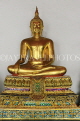 THAILAND, Bangkok, WAT PHO, Buddha image in cloister, THA2747JPL
