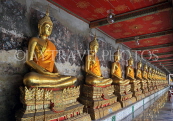 THAILAND, Bangkok, WAT SUTHAT, the cloisters, Buddha statues, THA3201JPL