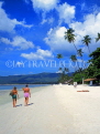 THAILAND, Ko Samui Island, Chaweng Beach and two tourists walking, THA1229JPL
