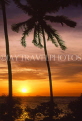 THAILAND, Ko Samui Island, sunset over horizon and coconut tree, THA1965JPL