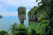 THAILAND, Phang Nga Bay, Khao Phing Kan (James Bond Island), Ko Ta Pu islet, THA4284JPL
