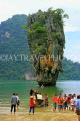 THAILAND, Phang Nga Bay, Khao Phing Kan (James Bond Island), Ko Ta Pu islet, tourists, THA4309JPL