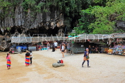 THAILAND, Phang Nga Bay, Khao Phing Kan (James Bond Island), souvenir stalls, THA4312JPL