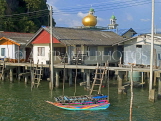 THAILAND, Phang Nga Bay, Ko Panyi village on stilts, THA2012JPL