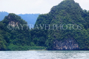 THAILAND, Phang Nga Bay, limestone islands, islet rock formations, THA4240JPL