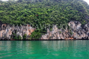 THAILAND, Phang Nga Bay, limestone islands, islet rock formations, THA4244JPL