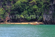 THAILAND, Phang Nga Bay, limestone islands, small beach, THA4332JPL