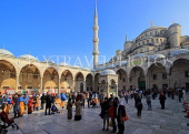 TURKEY, Istanbul, Sultan Ahmet Mosque (Blue Mosque), and courtyard, TUR1161JPL