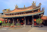 Taiwan, TAIPEI, Dalongdong Baoan Temple, main building and courtyard, TAW1129JPL