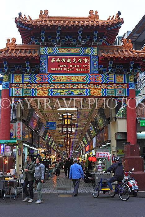 Taiwan, TAIPEI, Huaxi Street Night Market, TAW499JPL