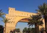 UAE, DUBAI, Madinat Jumeirah, entrance gateway, UAE380JPL