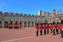 UK, Berkshire, Windsor, WINDSOR CASTLE, Changing Of The Guard ceremony, UK34253JPL