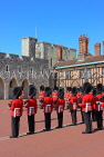 UK, Berkshire, Windsor, WINDSOR CASTLE, Changing Of The Guard ceremony, UK34255JPL