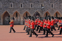 UK, Berkshire, Windsor, WINDSOR CASTLE, Changing Of The Guard ceremony, UK34268JPL