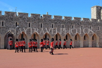 UK, Berkshire, Windsor, WINDSOR CASTLE, Changing Of The Guard ceremony, UK34269JPL