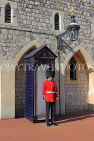 UK, Berkshire, Windsor, WINDSOR CASTLE, Queen's Guard, UK34273JPL