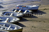 UK, Cornwall, ST IVES, boats in harbour, at low tide, UK5825JPL