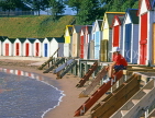 UK, Devon, TORQUAY, Corbyn Sands and beach huts, DEV303JPL
