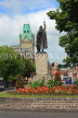 UK, Hampshire, WINCHESTER, Broadway and King Alfred's statue, UK7978JPL