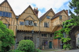 UK, Hampshire, WINCHESTER, Winchester Cathedral, Cheyney Court, timber framed buildings, UK8009JPL