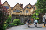 UK, Hampshire, WINCHESTER, Winchester Cathedral, Cheyney Court, timber framed buildings, UK8013JPL