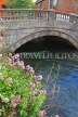 UK, Hampshire, WINCHESTER, bridge over River Itchen, UK7957JPL