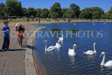 UK, LONDON, Kensington Gardens, Round Pond and swans, UK10012JPL