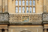 UK, Oxfordshire, OXFORD, Bodleian Library, buildings detail, coat of arms, UK13189JPL