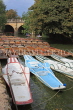 UK, Oxfordshire, OXFORD, Magdalen Bridge, River Cherwell, punts and pedal boats, UK13142JPL