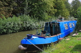 UK, Oxfordshire, OXFORD, Oxford Canal, canalside and houseboat, UK13162JPL